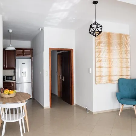 Maria's Comfort 300 Metre From The Sea Apartment Rethymno