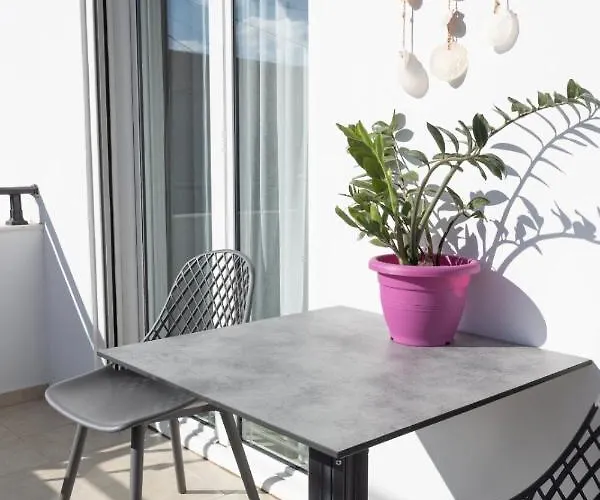 Apartment Maria's Comfort 300 Metre From The Sea *