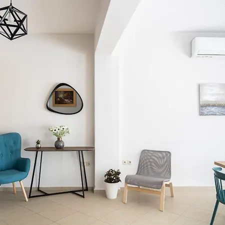 Апартаменти Maria's Comfort 300 Metre From The Sea Ретимно (Крит)
